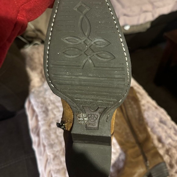 Ariat cowboy boots - Picture 4 of 5